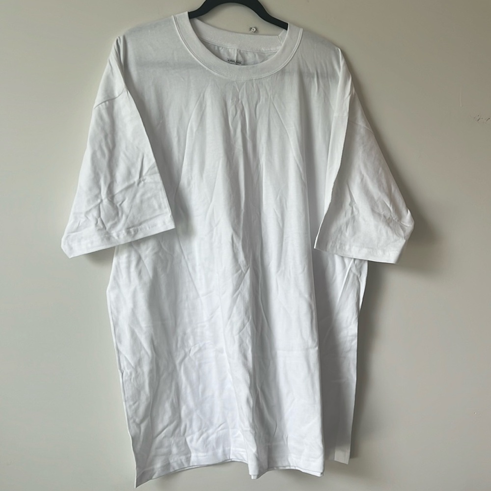 2 - Kirkland crewneck T-shirt | XXL